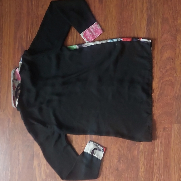 Cat lover's blouse - Picture 8 of 9